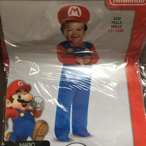 Súper Mario infant costume size 12-18 months